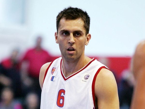 Παρών και ο Βούγιανιτς