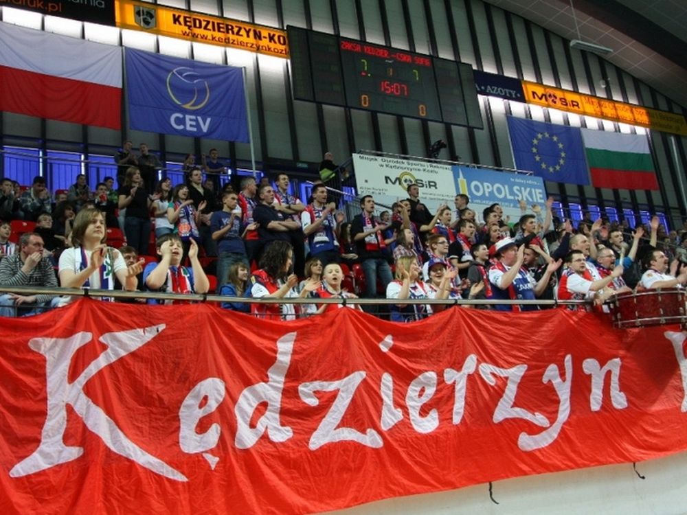 Με απόλυτο φαβορί 