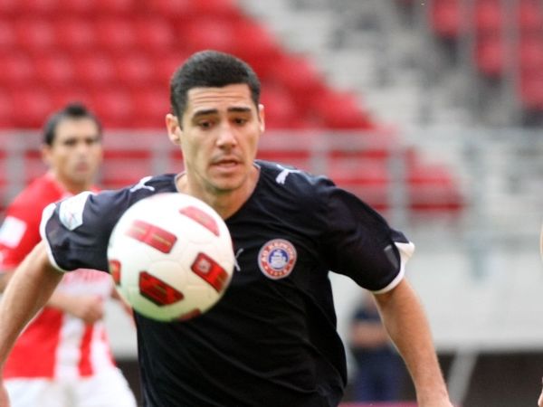 Έτοιμοι Γκουστάβο, Παρασκευαϊδης