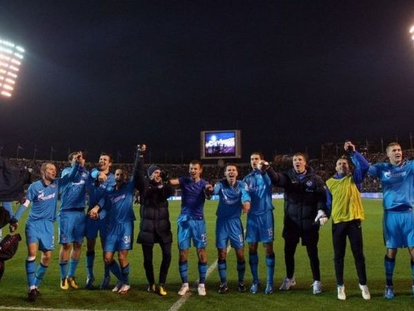 Με απουσίες στην Ολλανδία