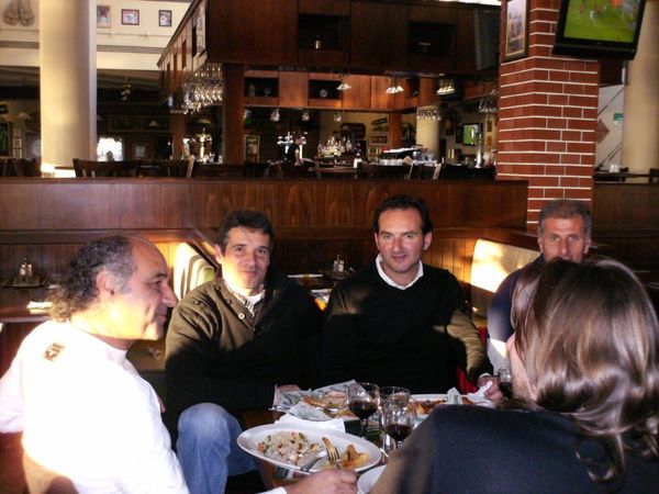 Στήριξη από… Κύπρο