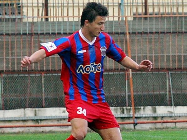 Δεν προλαβαίνει ο Μπαργκάν