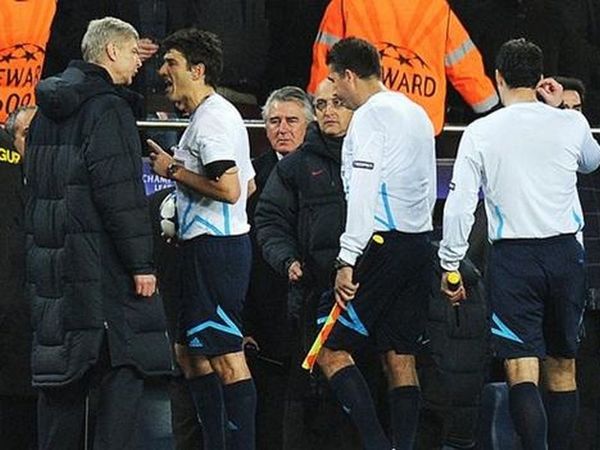 Δυσαρέσκεια για Βενγκέρ!