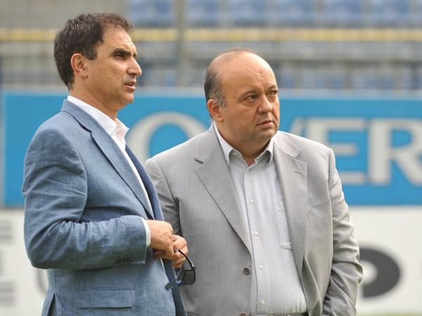 «Κρατήστε εμένα!»