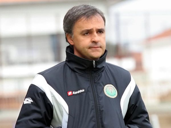 Χωρίς τέσσερις με Θρασύβουλο