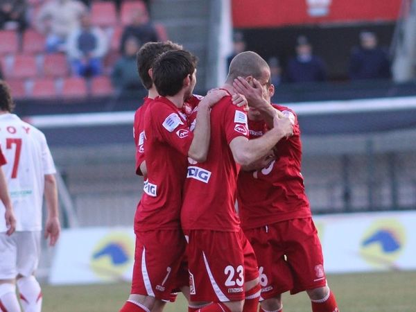 Πρώτη νίκη για το 2011