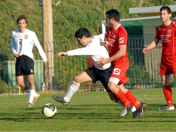 Κερατσίνι-Σαρωνικός Αίγινας 0-0