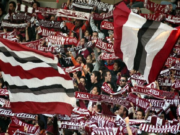 Αποθέωση στο AEL FC Arena!