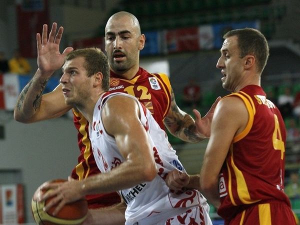 Προσπάθεια για Άντιτς