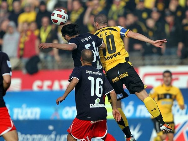 Επιχειρούν ανασύνταξη