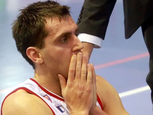 Στη Σερβία ο Βούγιανιτς