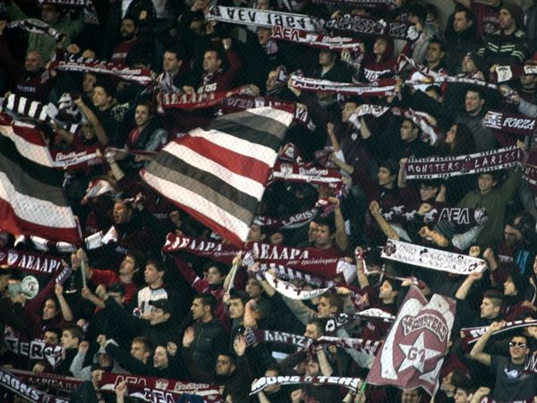 Διαμαρτυρία οπαδών της Λάρισας