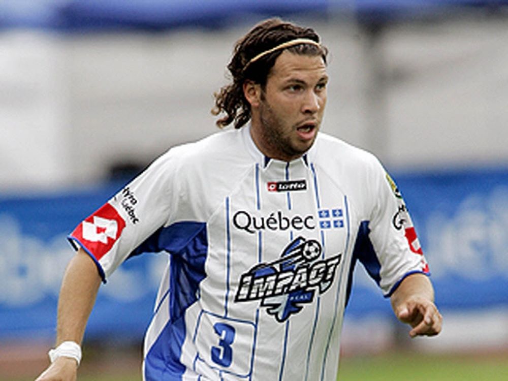 Αναλαμβάνει προπονητής