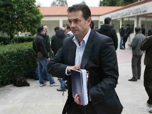 «Μόλις κατέβει χτυπήστε τον»