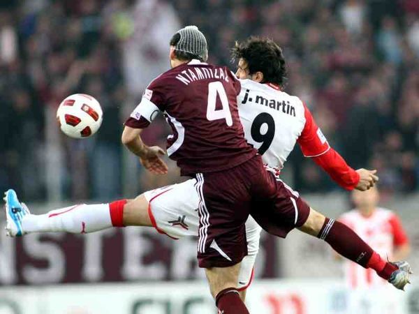 «Θεατρινισμοί από Νταμπίζα»