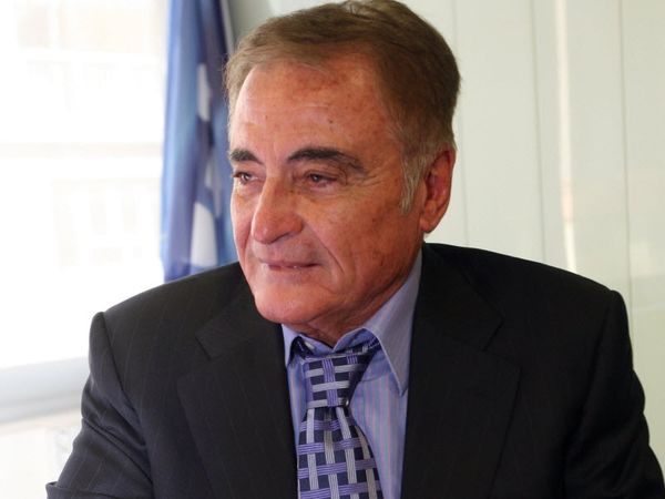 «Να ποιος αγαπάει τη Νίκη»