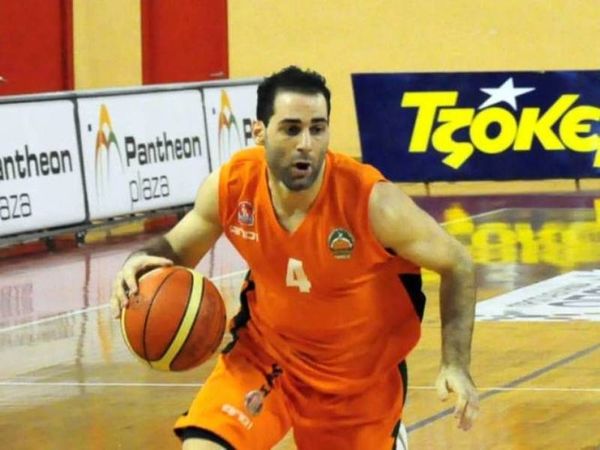 Ανακοίνωσε Τζακόπουλο!