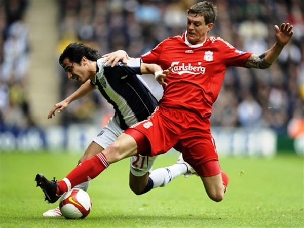 Δύο μέσα, δύο έξω 