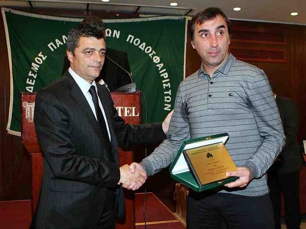 Βλέπουν «λαβράκια»