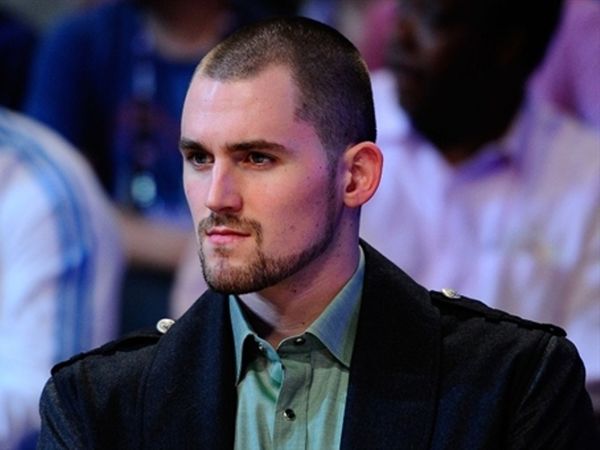 Δεν φεύγει ο Λοβ