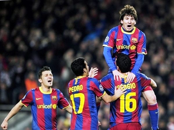 «Τρία τα φαβορί»