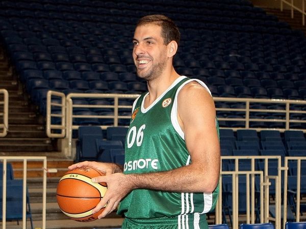 Άπαντες παρόντες