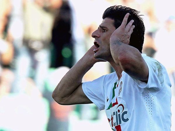 Αμφίβολος ο Ιακουίντα