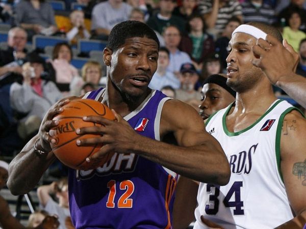 Στους Ουίζαρντς ο Τζέφερς