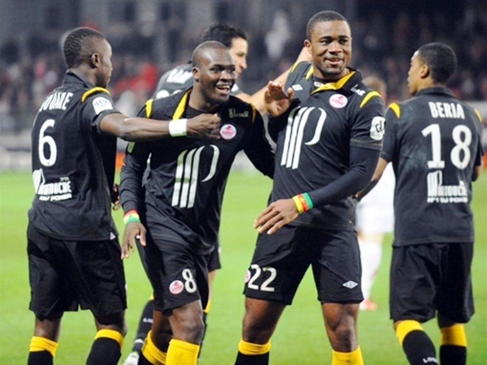 Ανατροπή τίτλου για Λιλ 