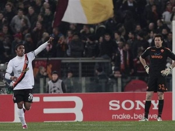 Θέλει Ντάγκλας Κόστα