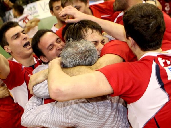 «Σνομπ» για χάρη του Μίλαν