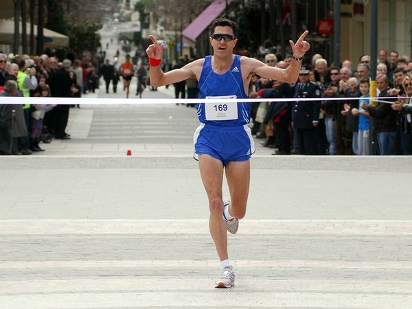 Νικητής ο Καραβίδας