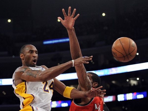 Δυσκολεύτηκαν οι Λέικερς