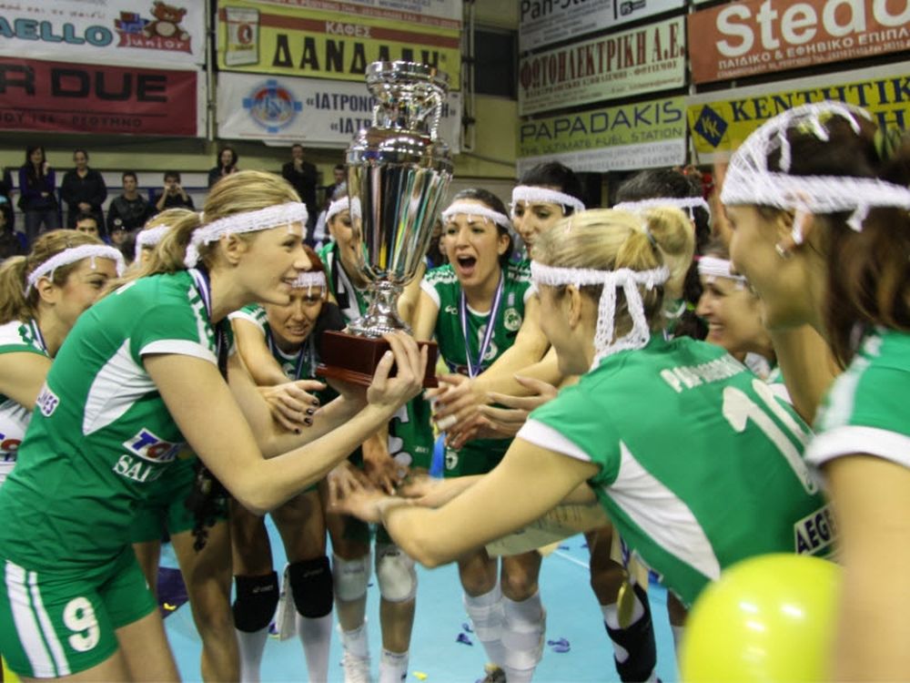 Με Ρούξι… ξεκοκάλισαν την ΑΕΚ