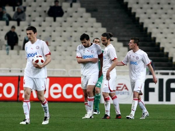 Δοκιμάζει επιθετικό