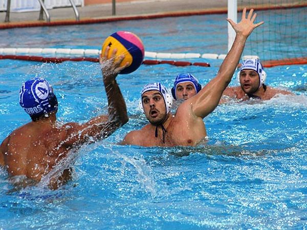 Οι κλήσεις στην Εφήβων