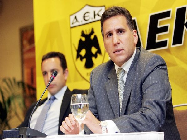 Εδώ Παππάς, εκεί Νοτιάς