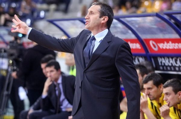 Μπλατ: «Θα συνεχίσουμε»