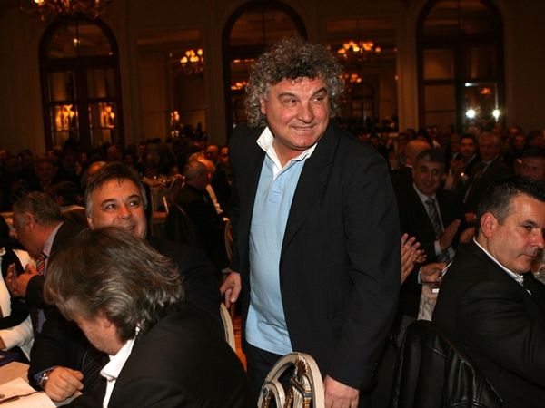 «Δεν κάνω εγώ ζημιά»