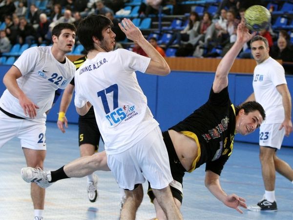 Ξεκούραστα η ΑΕΚ