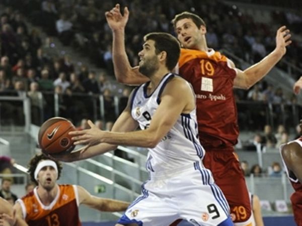 Ρέγες: «Μην χαλαρώσουμε»