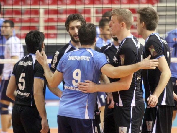 Ανακατατάξεις στην τετράδα