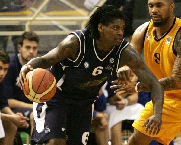 Πληρώθηκαν και παίζουν