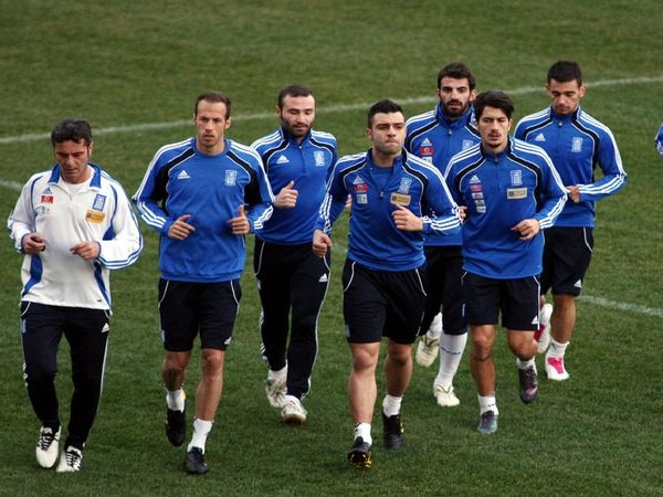 Θερμή υποδοχή από Ράλλη