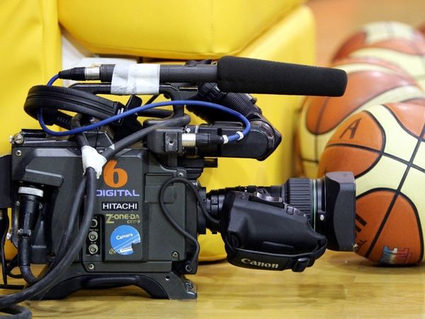 Χωρίς τηλεοπτική κάλυψη