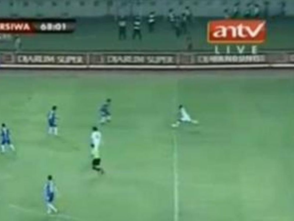 Της την «κάρφωσε»! (video)