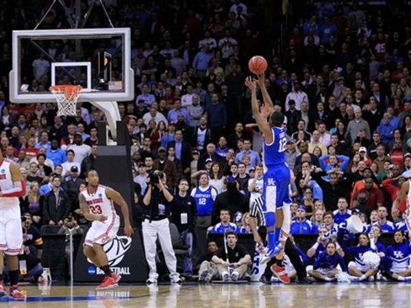 Τα βλέμματα στην Elite 8