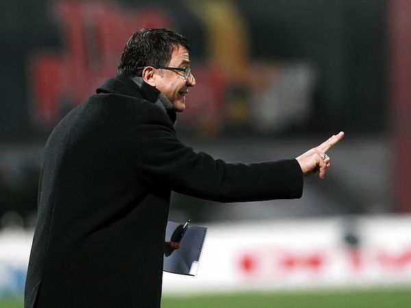 Εν αναμονή των διεθνών