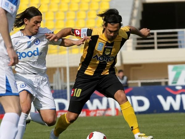 Ανεβαίνει ο Λεάλ