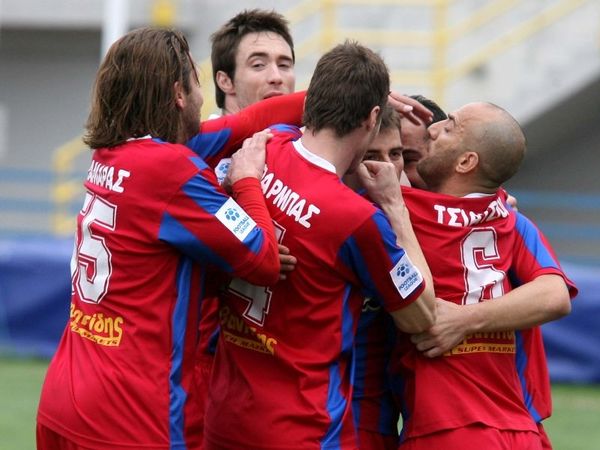 «Δεν θα παίξουμε στα play out»